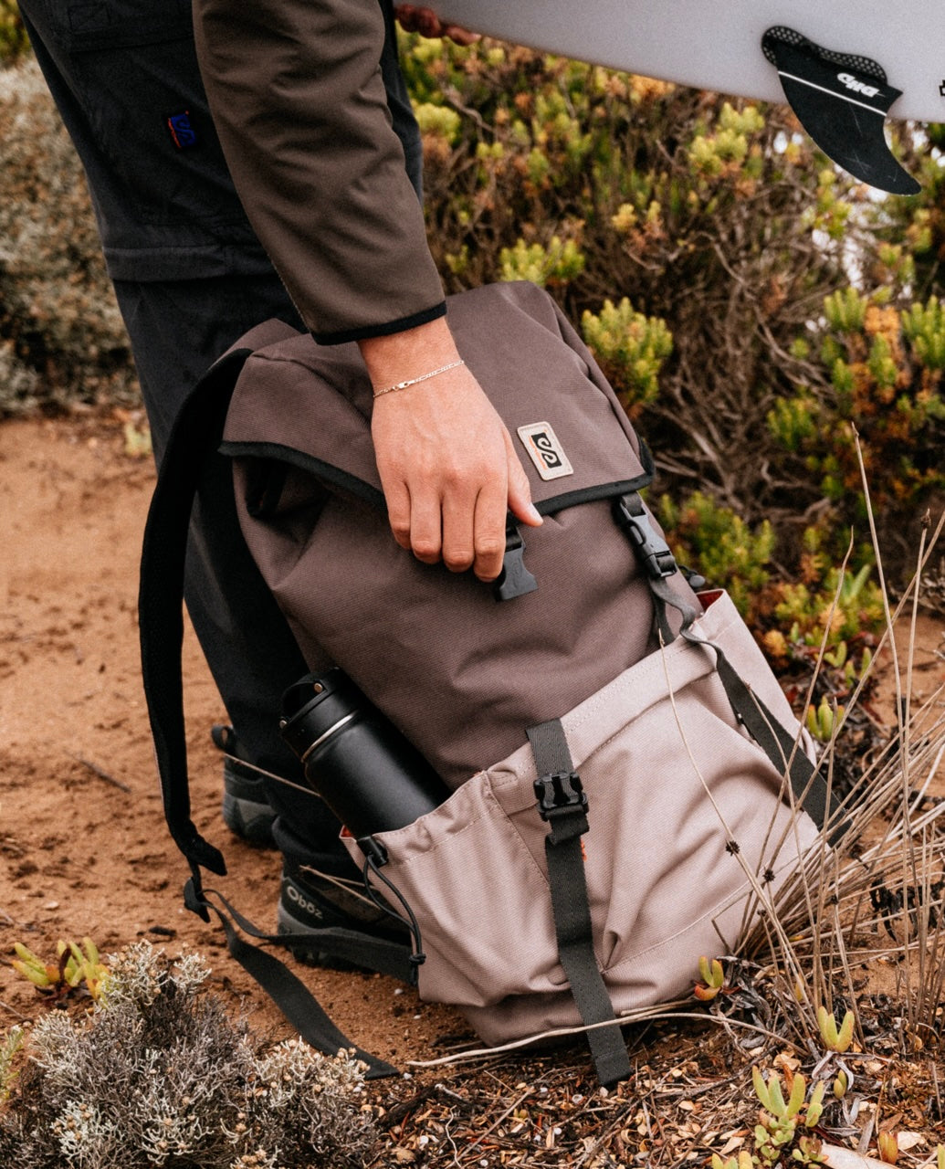 新品リップカールバックパックリュックサーフィン20LRIP CURL